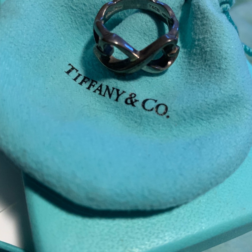 Tiffany & Co. Infinity Hearts Ring - Picture 2 of 7
